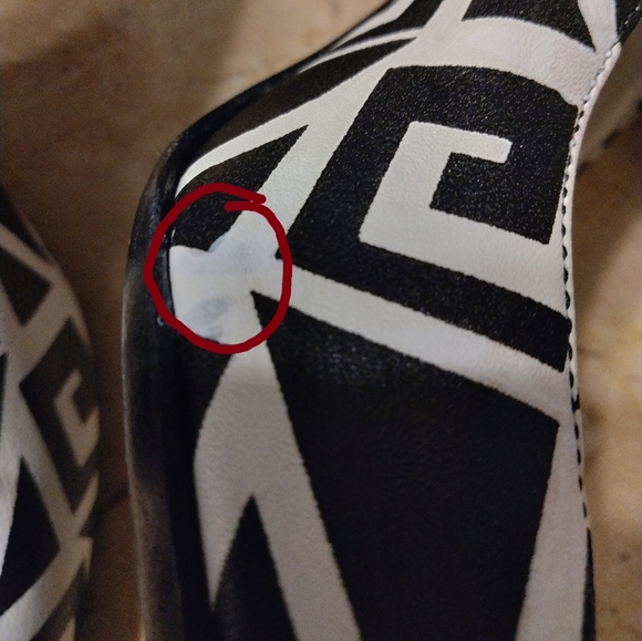 Ralph Lauren Heels: Spring 2014 Runway Show Print-Size 9.5 (40B) - Picture 9 of 9